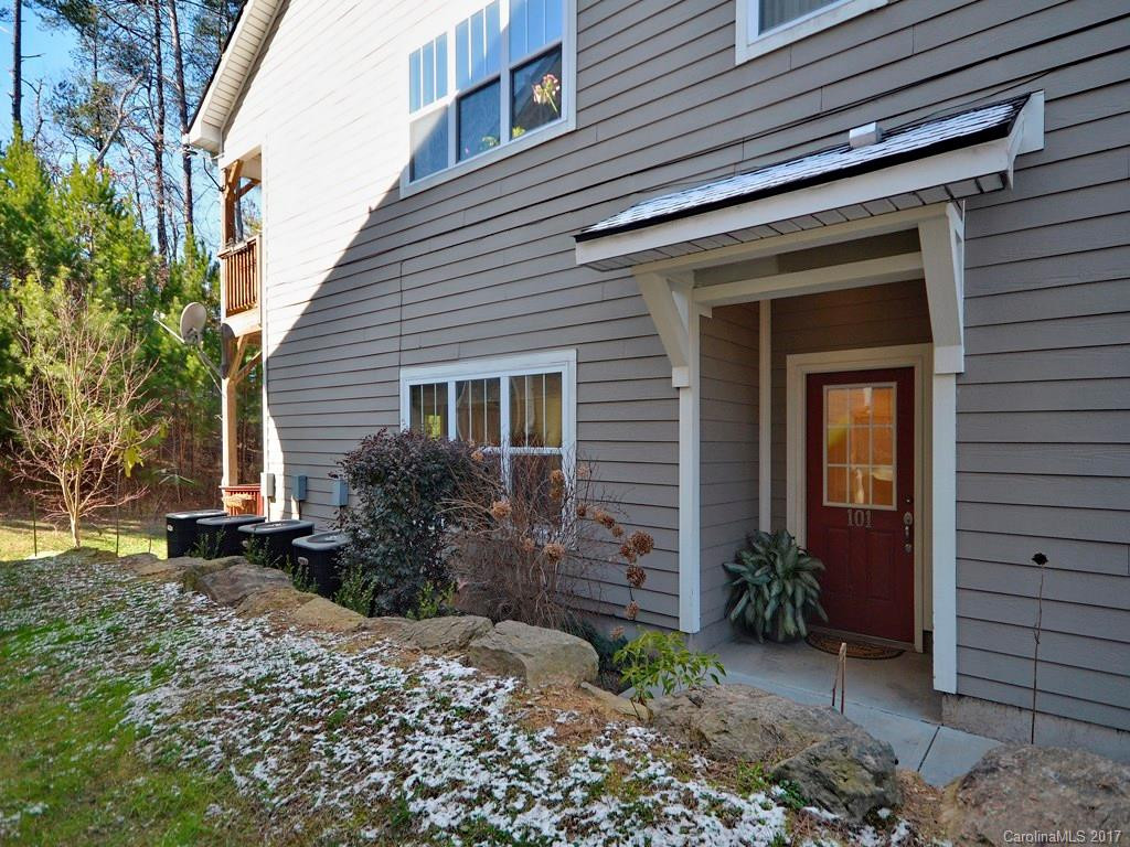 65 Foxden Drive #101