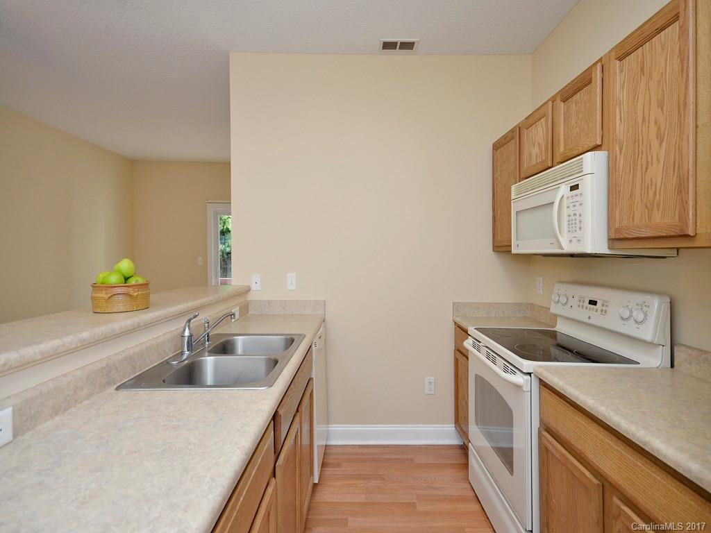 65 Foxden Drive #101 - Photo 3