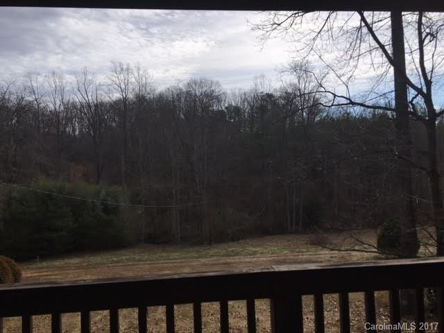1004 Hidden Acres Drive - Photo 4