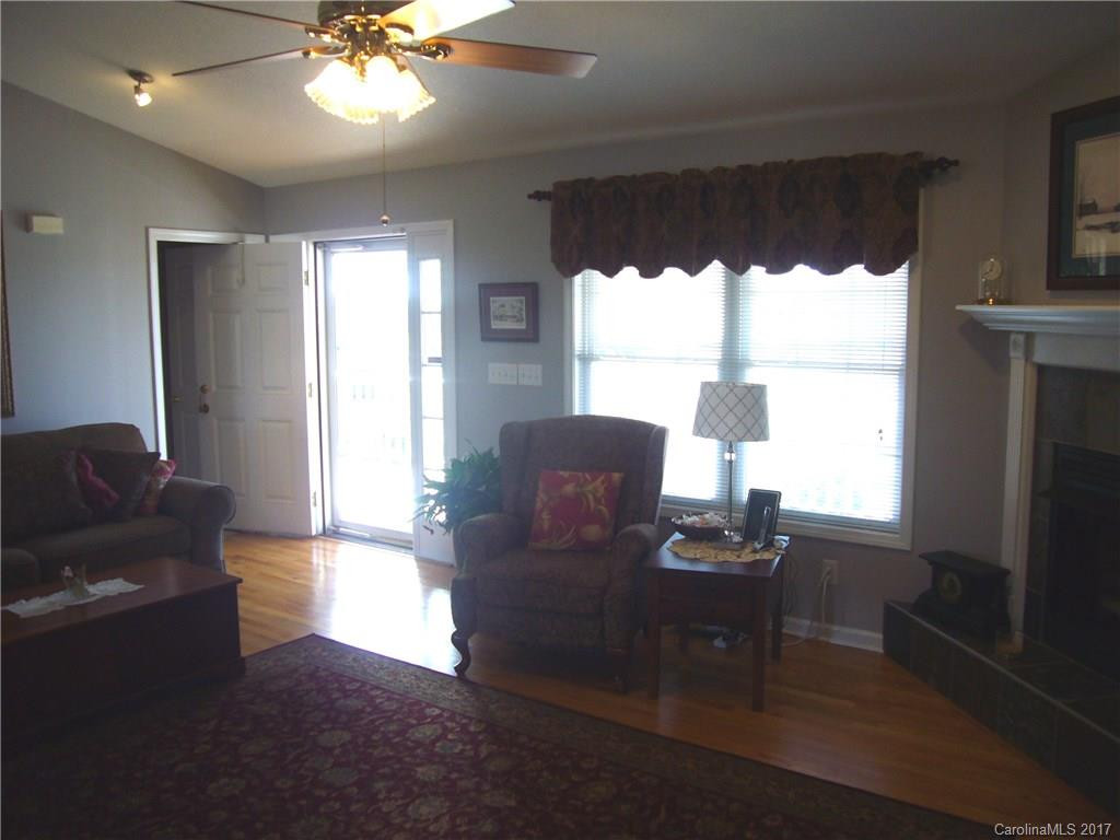 499 Flint Hill Road - Photo 3