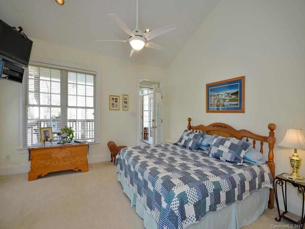 117 Stonebridge Drive - Photo 11