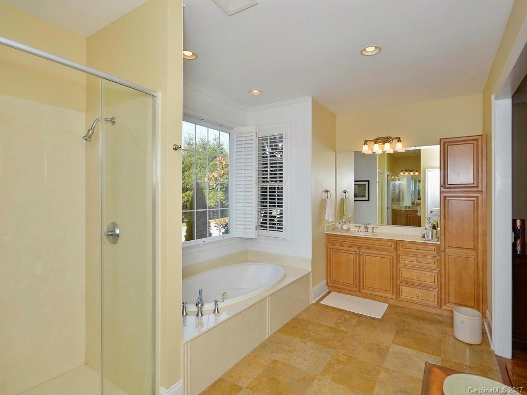 1128 Burnside Drive - Photo 20