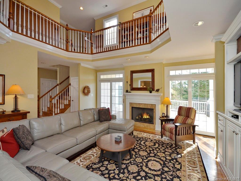 1128 Burnside Drive - Photo 5
