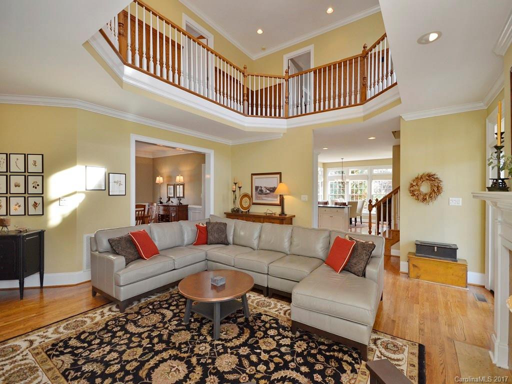 1128 Burnside Drive - Photo 7