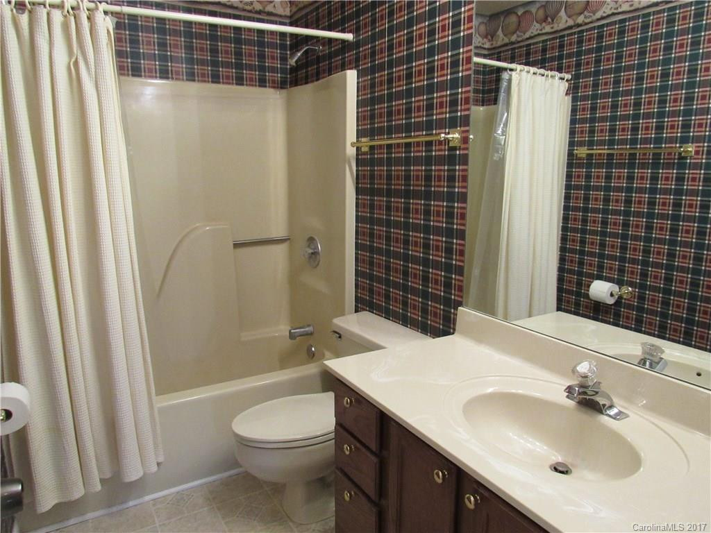 572 Woodfield Lane - Photo 15
