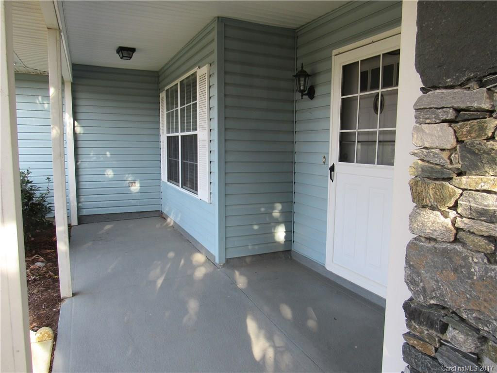 572 Woodfield Lane - Photo 16