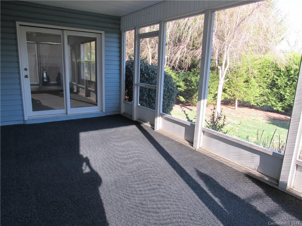 572 Woodfield Lane - Photo 17