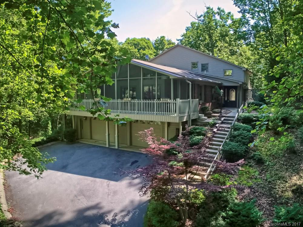 422 Deerhaven Lane