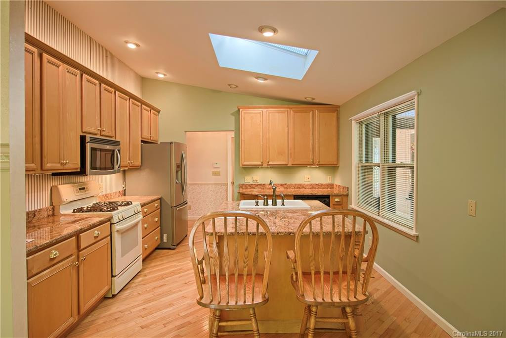 422 Deerhaven Lane - Photo 13