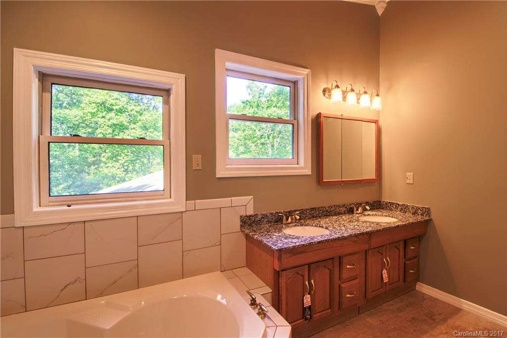 422 Deerhaven Lane - Photo 16