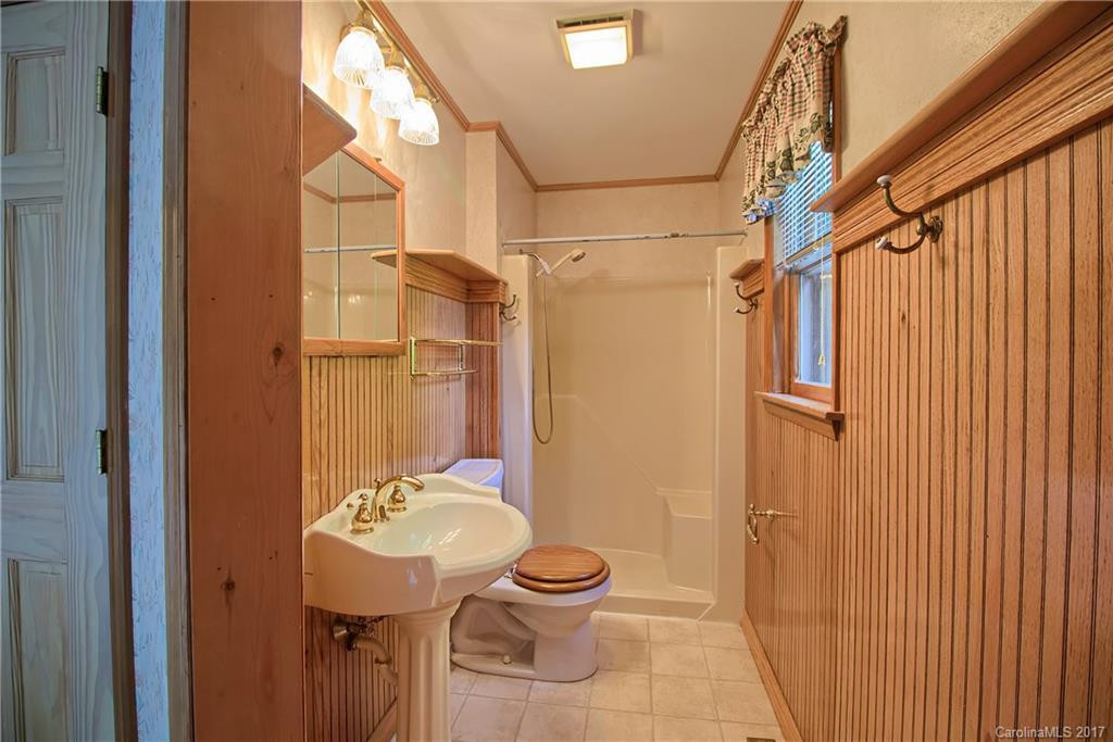 422 Deerhaven Lane - Photo 18