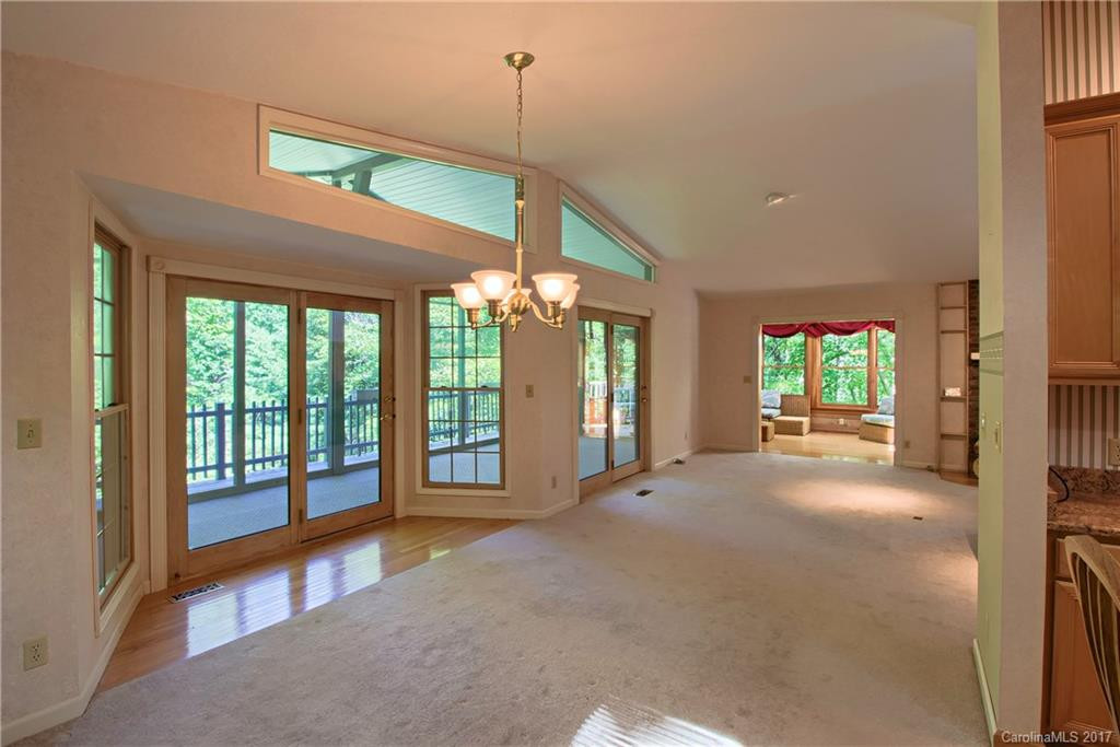 422 Deerhaven Lane - Photo 10