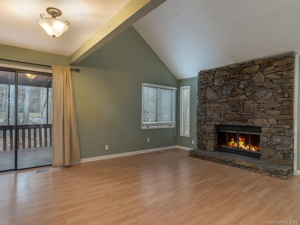 107 Garden Court - Photo 4