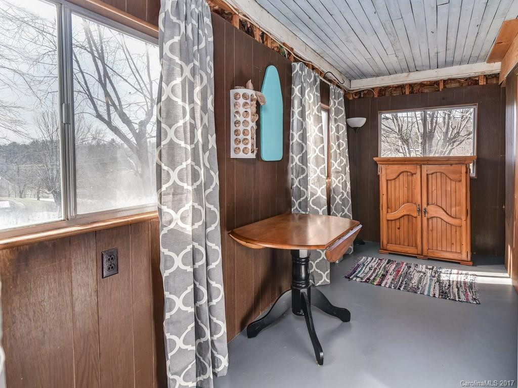 16 Jenkins Valley Road - Photo 17