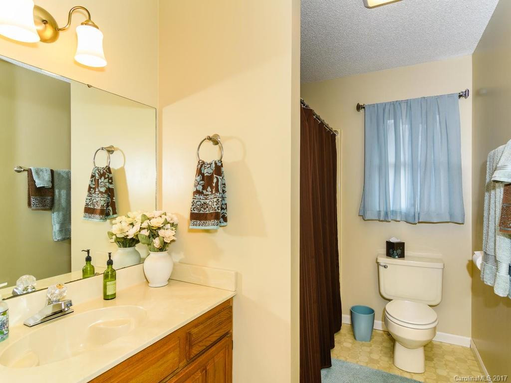 1 Glenwood Circle - Photo 18