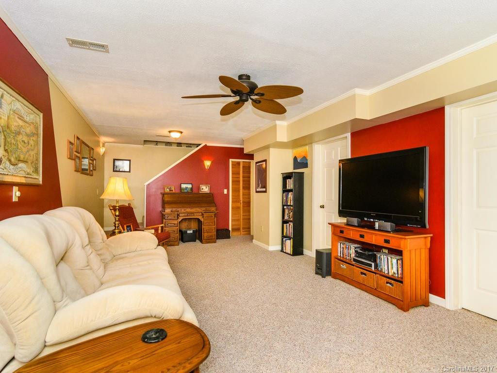 1 Glenwood Circle - Photo 19