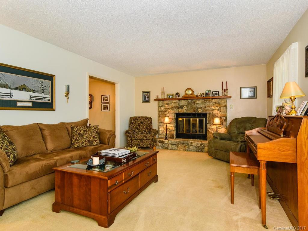 1 Glenwood Circle - Photo 6