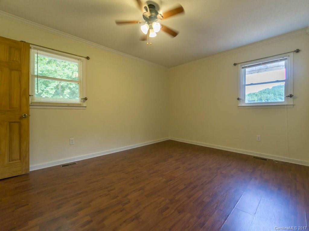 2790 Conleys Creek Road - Photo 16