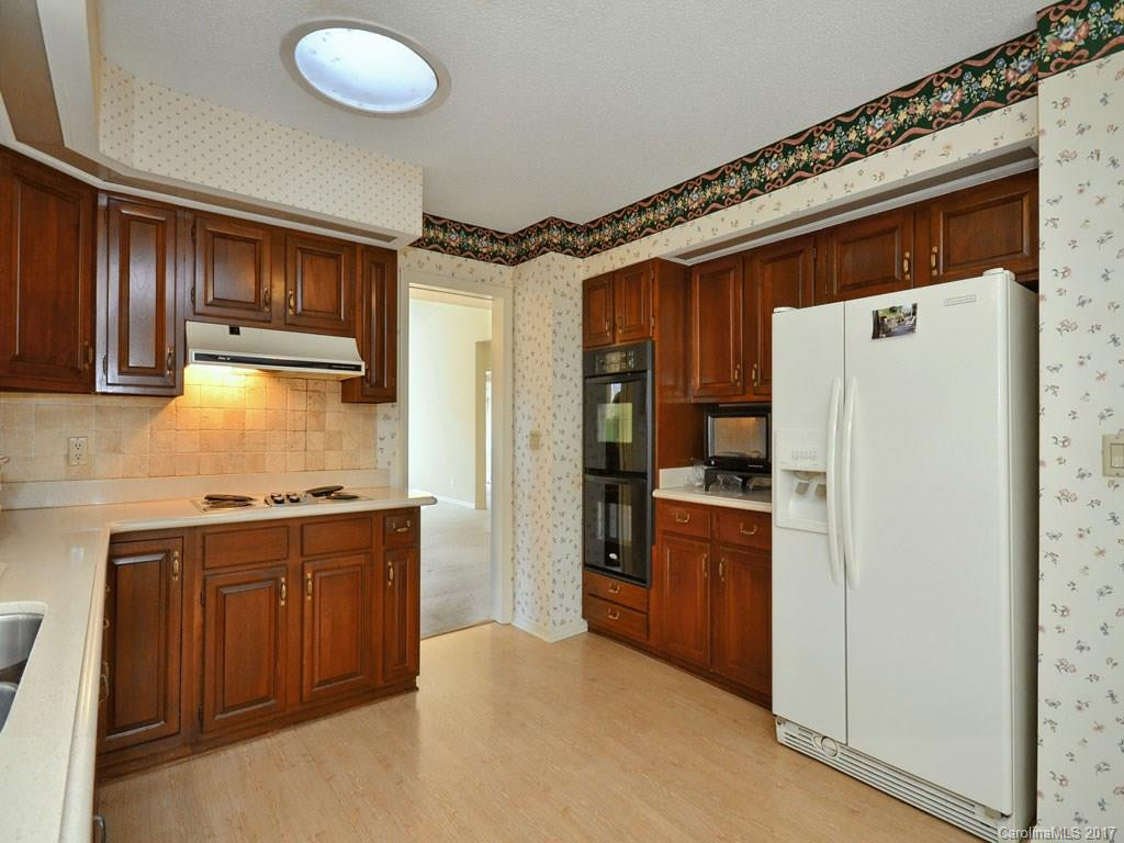 6 Ridgeview Drive - Photo 3