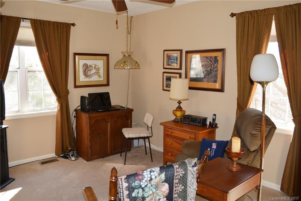 26 Chariot Court - Photo 16