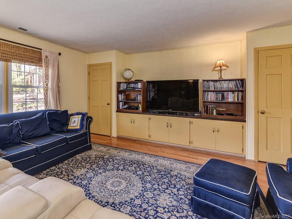 139 Springside Road - Photo 13