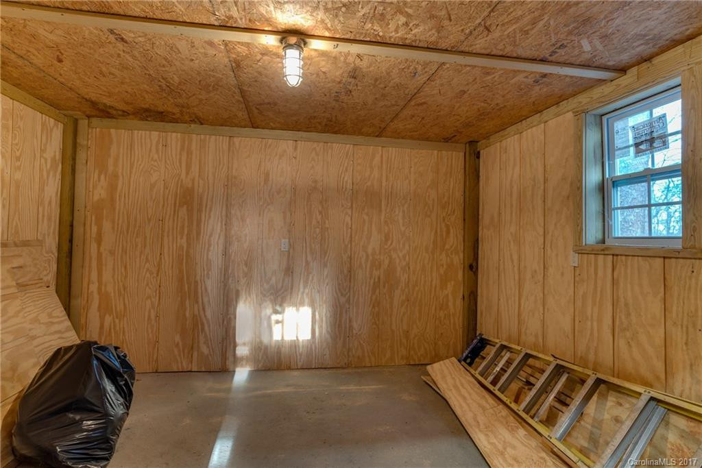3111 Collinsville Road - Photo 22