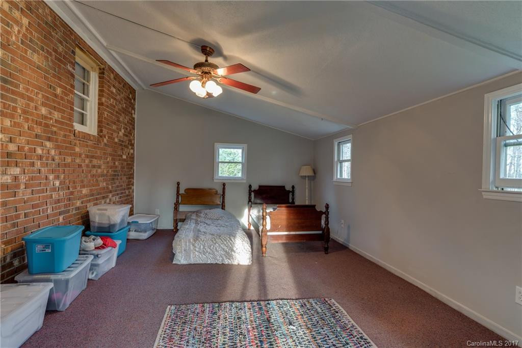 3111 Collinsville Road - Photo 24