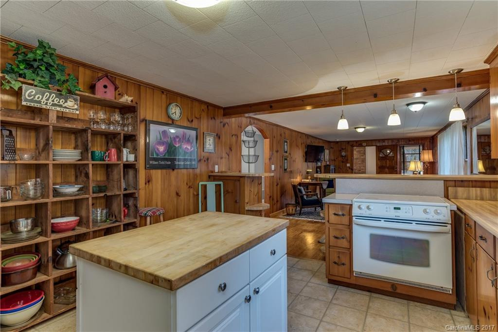 3111 Collinsville Road - Photo 9