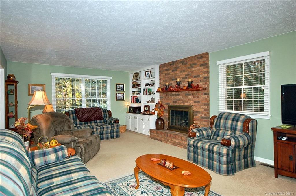 32 Ashley Place - Photo 3
