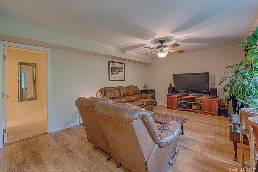 5 Woodland Court #26 - Photo 18