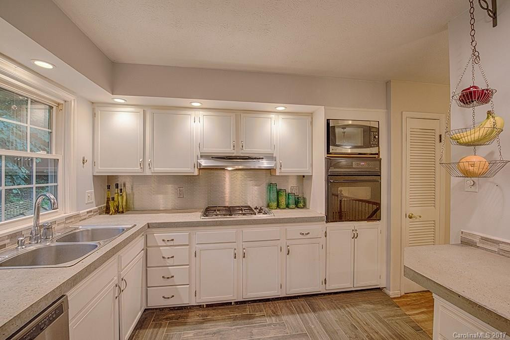 5 Woodland Court #26 - Photo 3