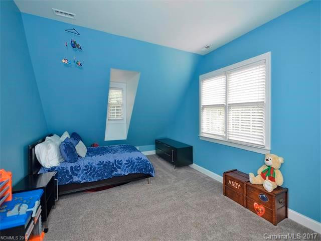 1036 Columbine Road - Photo 15