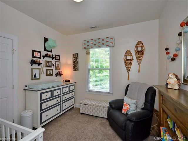 1036 Columbine Road - Photo 16