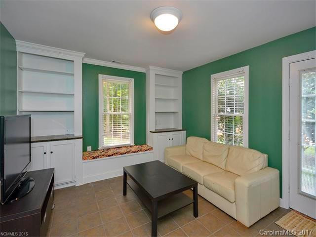 1036 Columbine Road - Photo 20