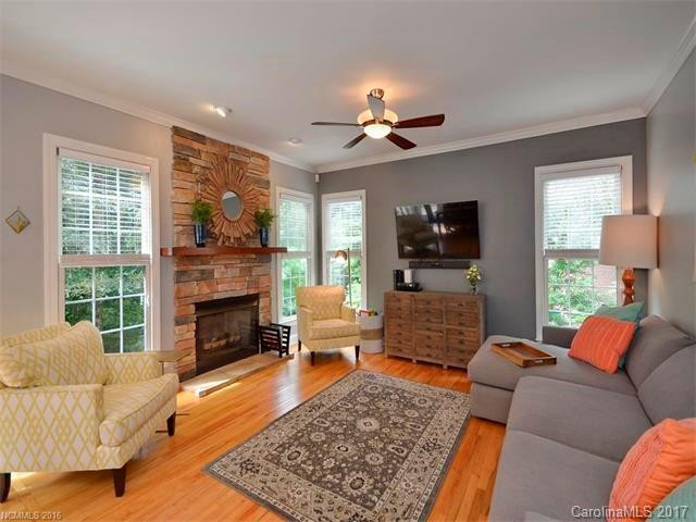 1036 Columbine Road - Photo 6