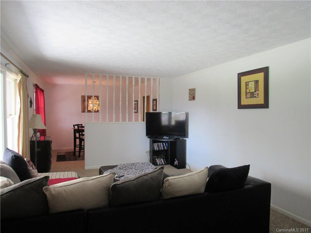 113 Richards Drive - Photo 5