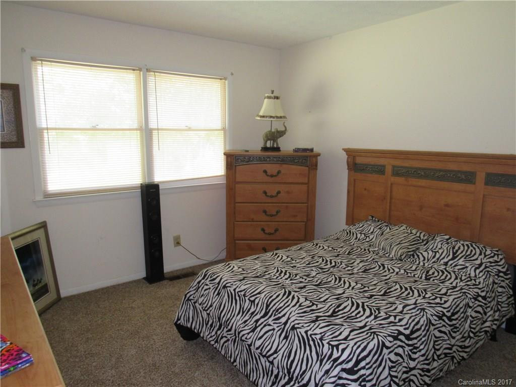 113 Richards Drive - Photo 7