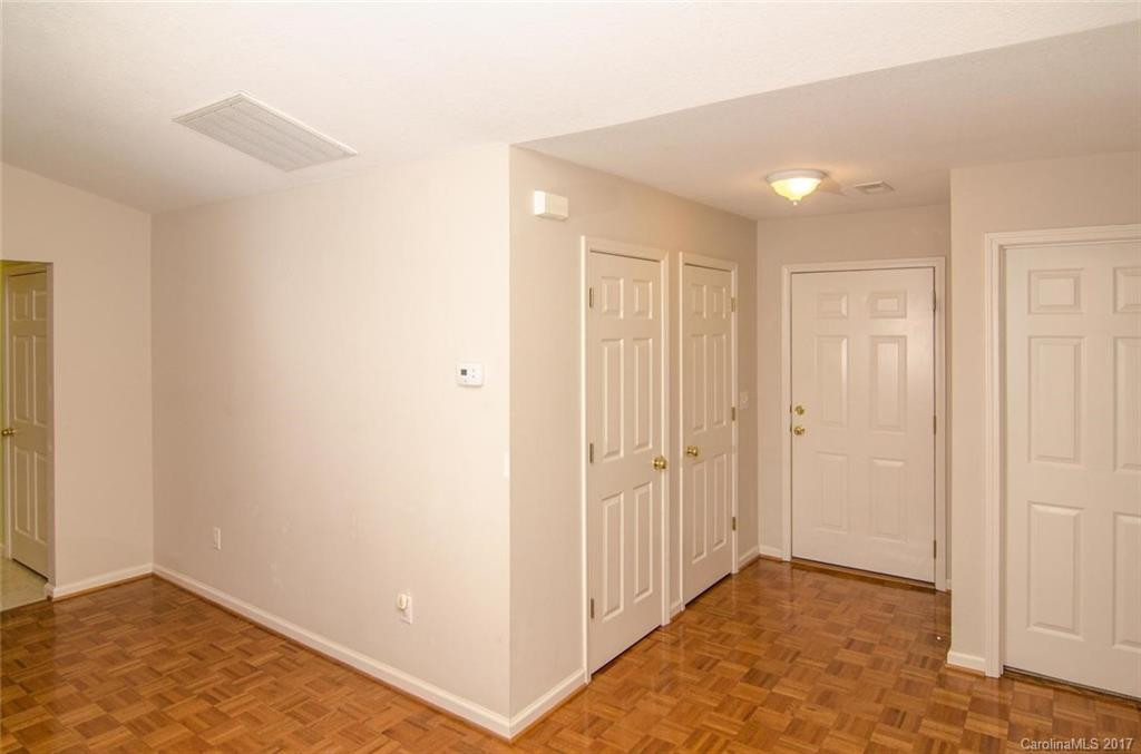 122 Wiltshire Circle #22 - Photo 7