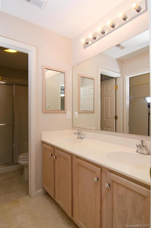 122 Wiltshire Circle #22 - Photo 10