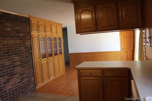 654 Clear Creek Road - Photo 7