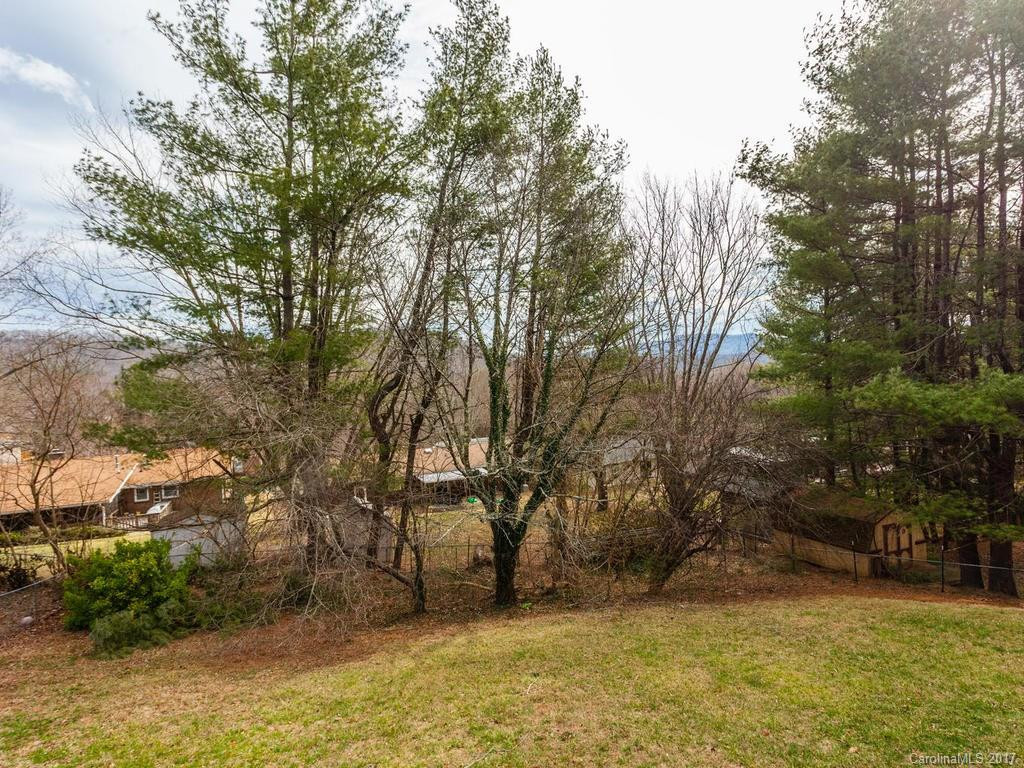 8 Hillview Circle - Photo 19