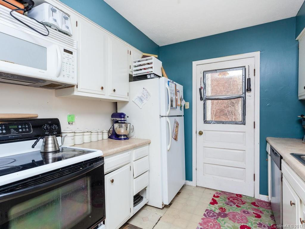 8 Hillview Circle - Photo 6