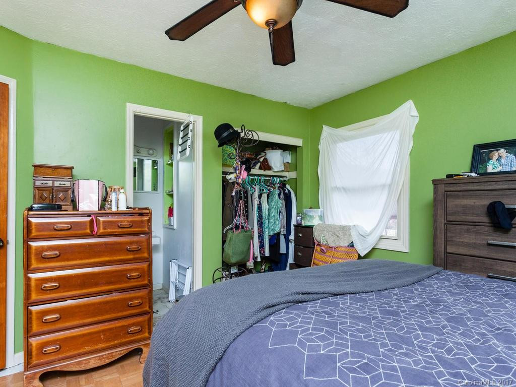 8 Hillview Circle - Photo 9