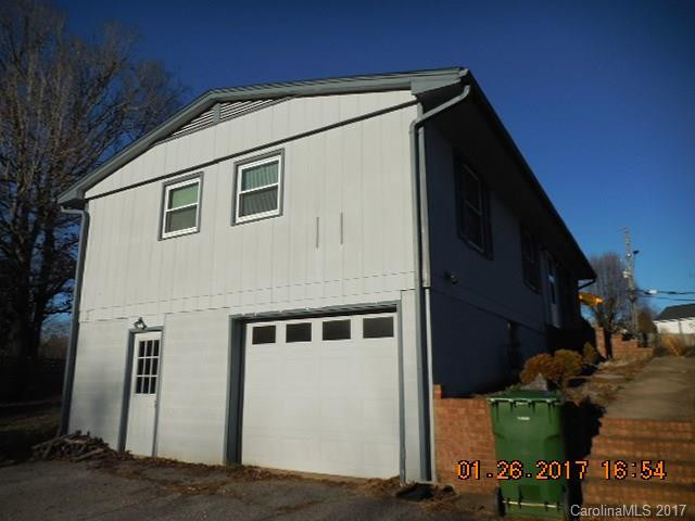 16 Lilac Lane - Photo 2