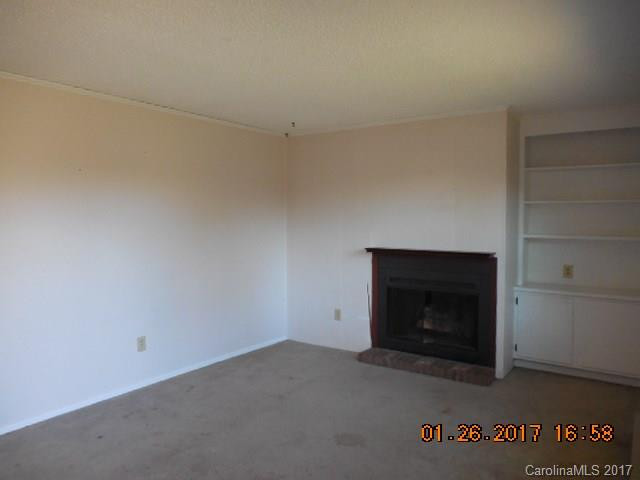 16 Lilac Lane - Photo 4