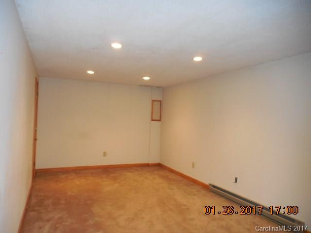 16 Lilac Lane - Photo 10