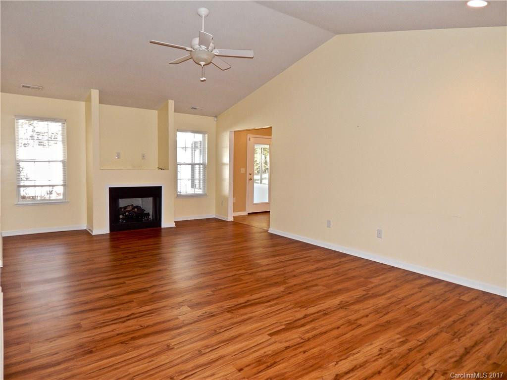 47 Litchfield Place #186 - Photo 4