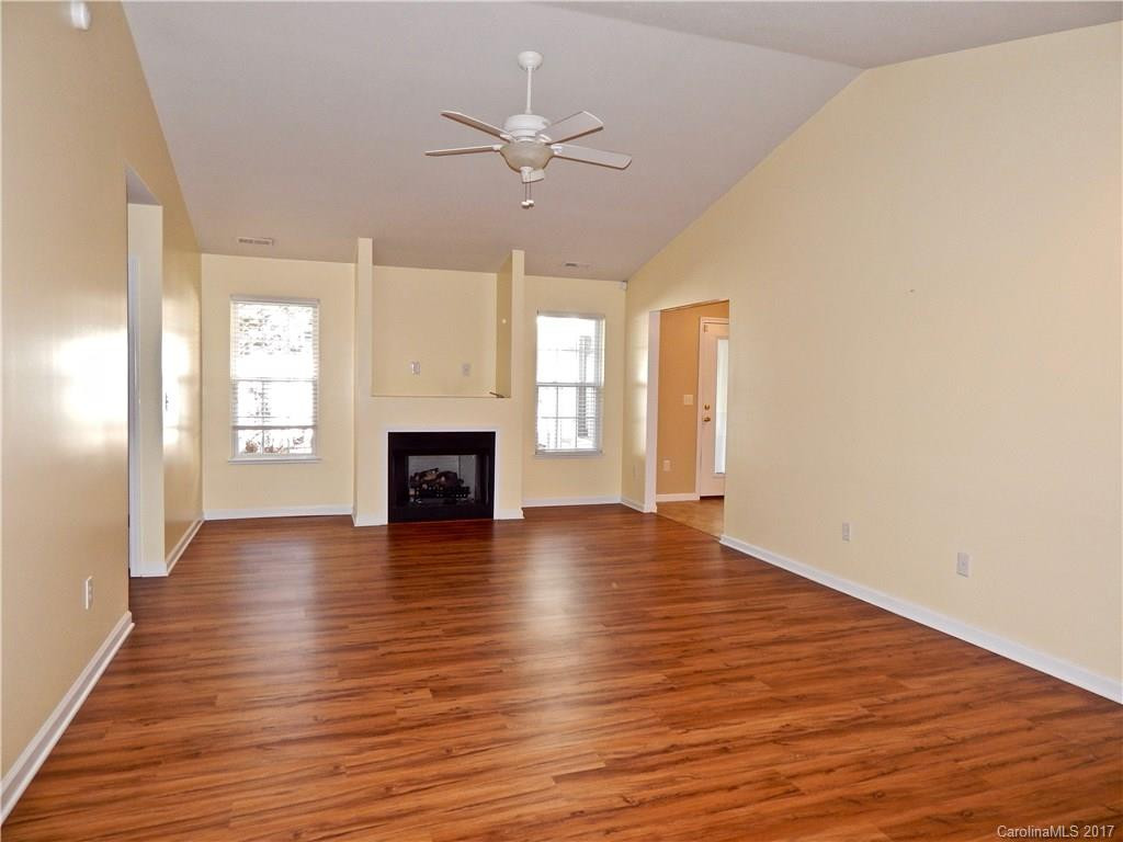 47 Litchfield Place #186 - Photo 5