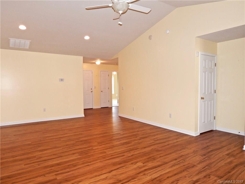 47 Litchfield Place #186 - Photo 6
