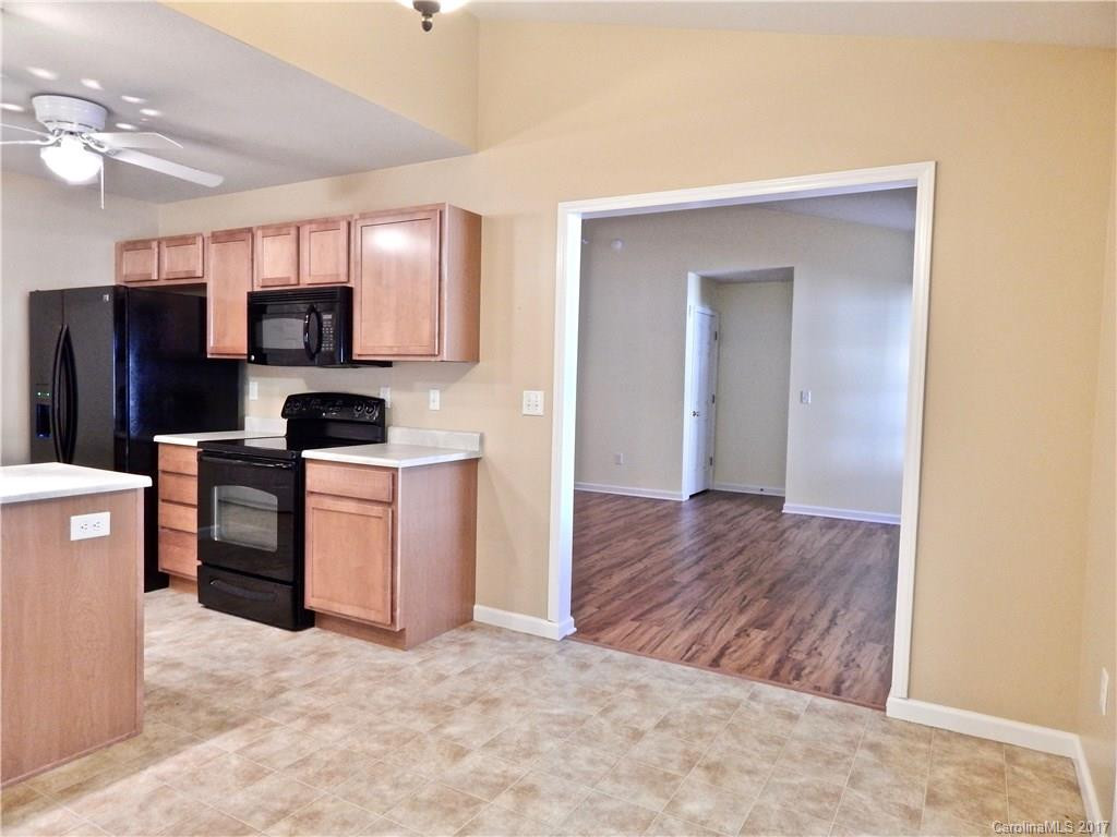 47 Litchfield Place #186 - Photo 8